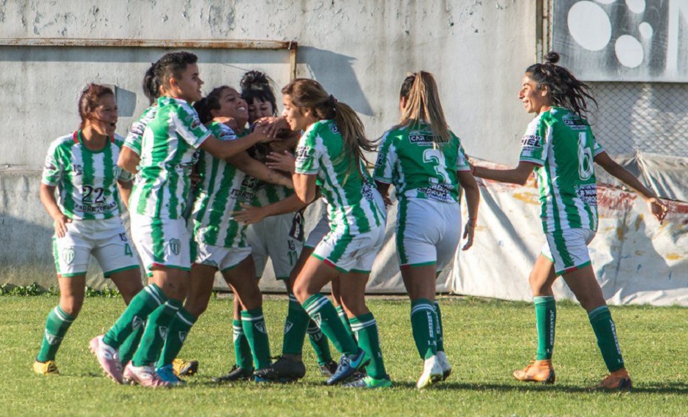 Fútbol femenino: Talleres de Remedios de Escalada, rival de